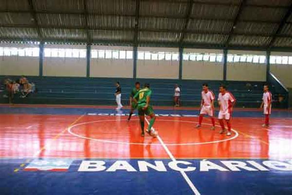 SindicarioNET - Clube de campo dos bancários abre no feriadão do