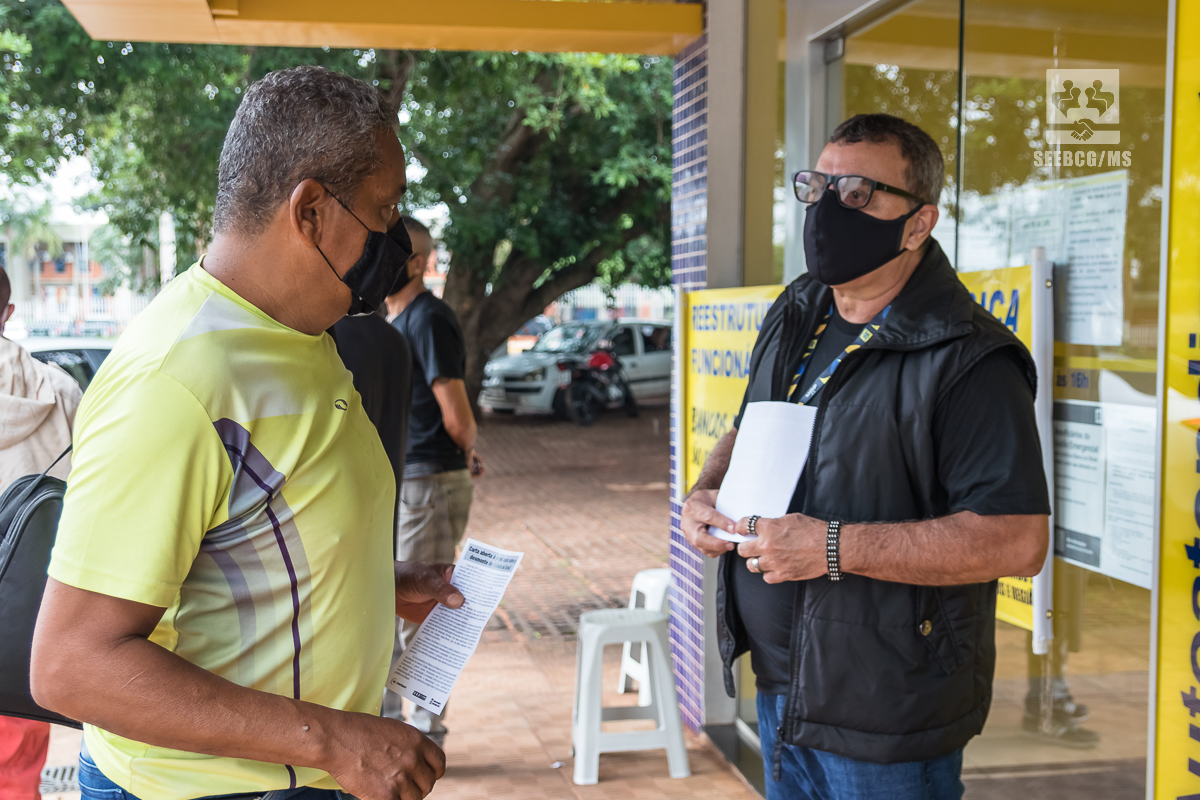 SindicarioNET - Bancários protestam contra reestruturação do Banco do Brasil