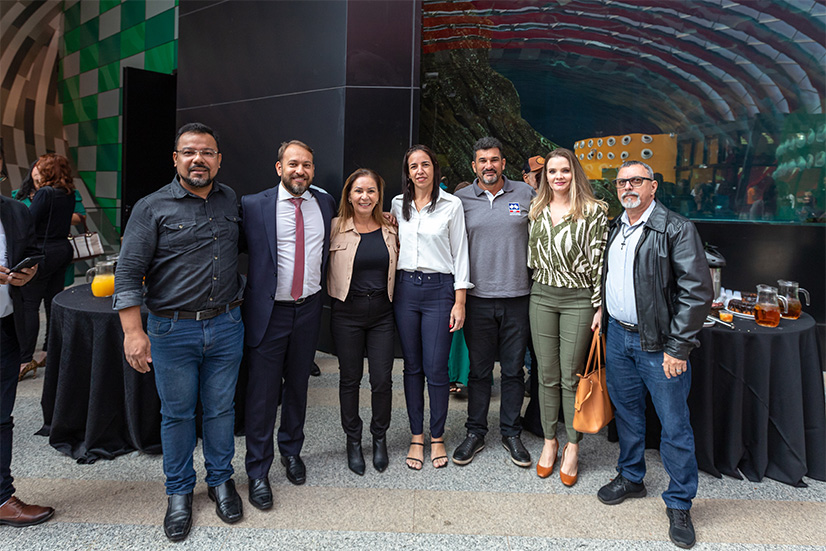 Diretores do SEEBCG-MS reunidos com o superintendente Alexandre Cantero